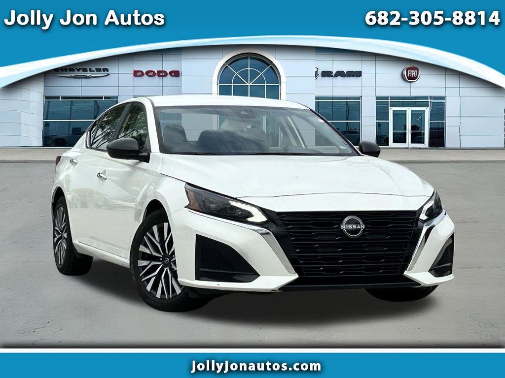 Nissan Altima 2.5 SV 2024