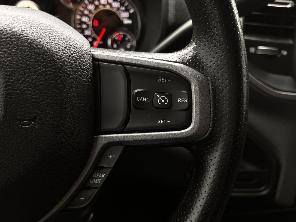 RAM 2500 Tradesman Crew Cab SWB 4WD 2024