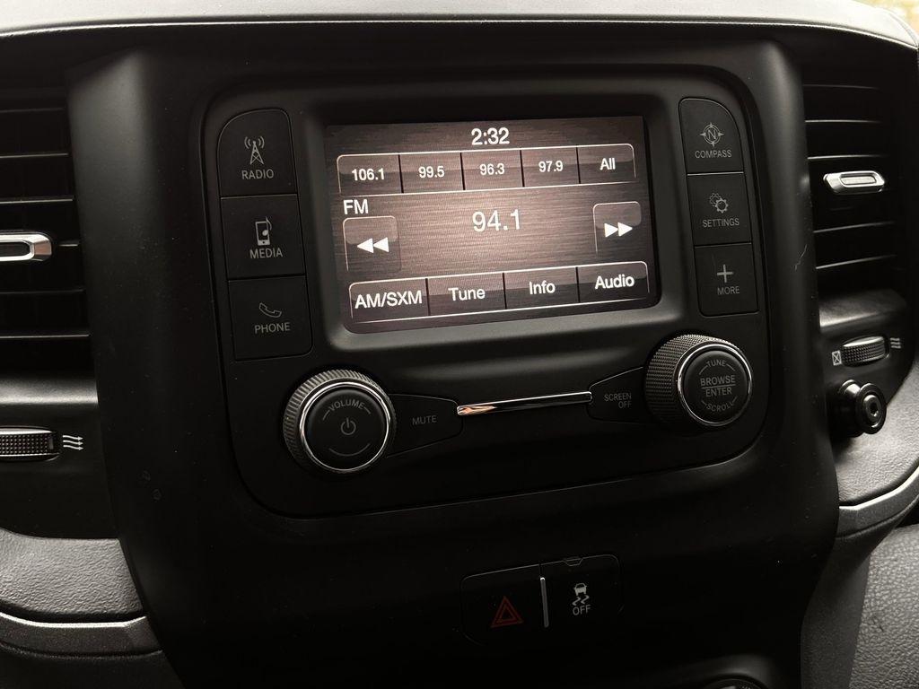 RAM 2500 Tradesman Crew Cab SWB 4WD 2024