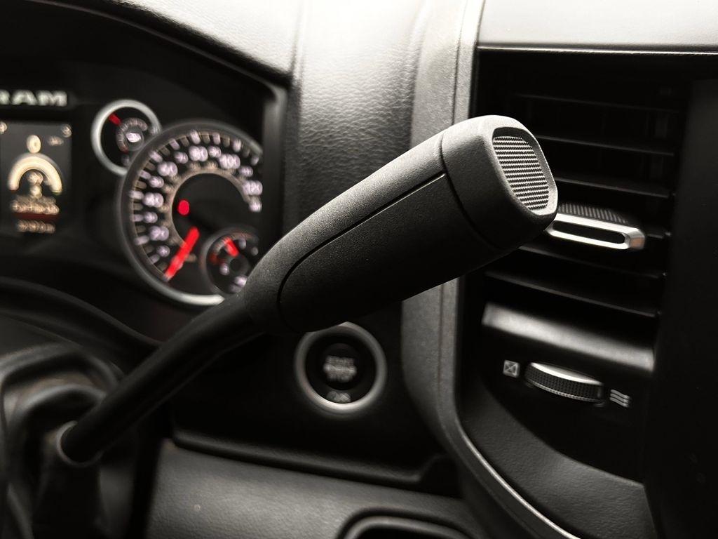 RAM 2500 Tradesman Crew Cab SWB 4WD 2024