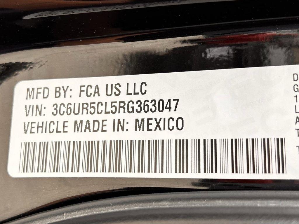 RAM 2500 Tradesman Crew Cab SWB 4WD 2024