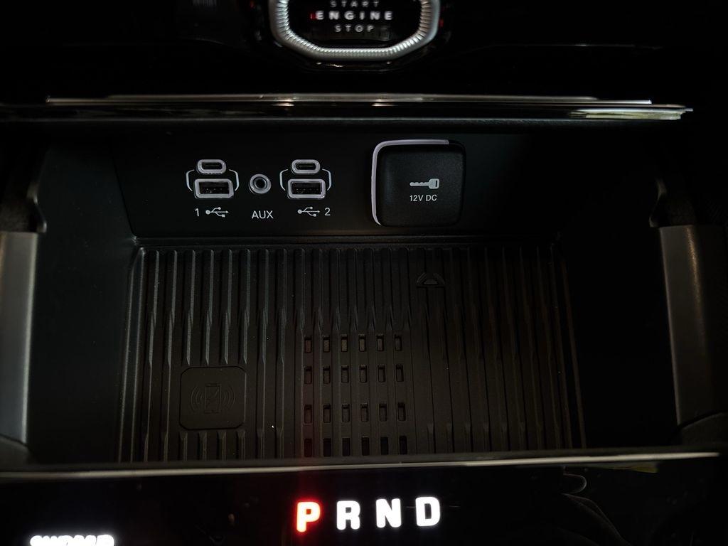 Jeep Grand Cherokee Laredo 4WD 2026