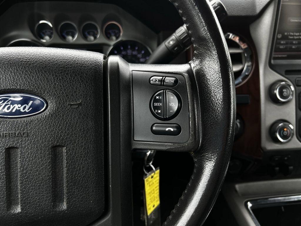 Ford F-250 SD Lariat Crew Cab 4WD 2016