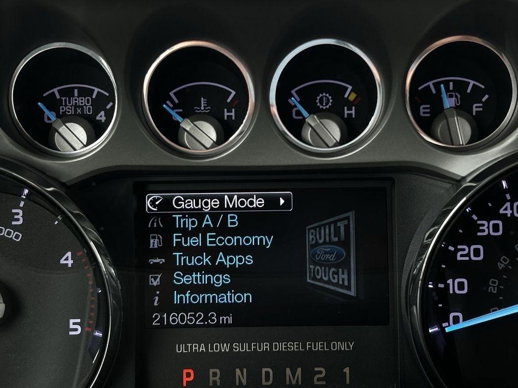 Ford F-250 SD Lariat Crew Cab 4WD 2016