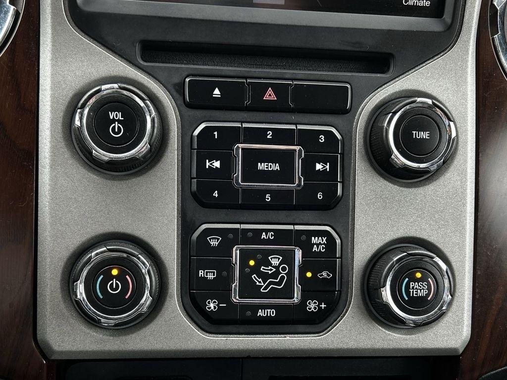 Ford F-250 SD Lariat Crew Cab 4WD 2016