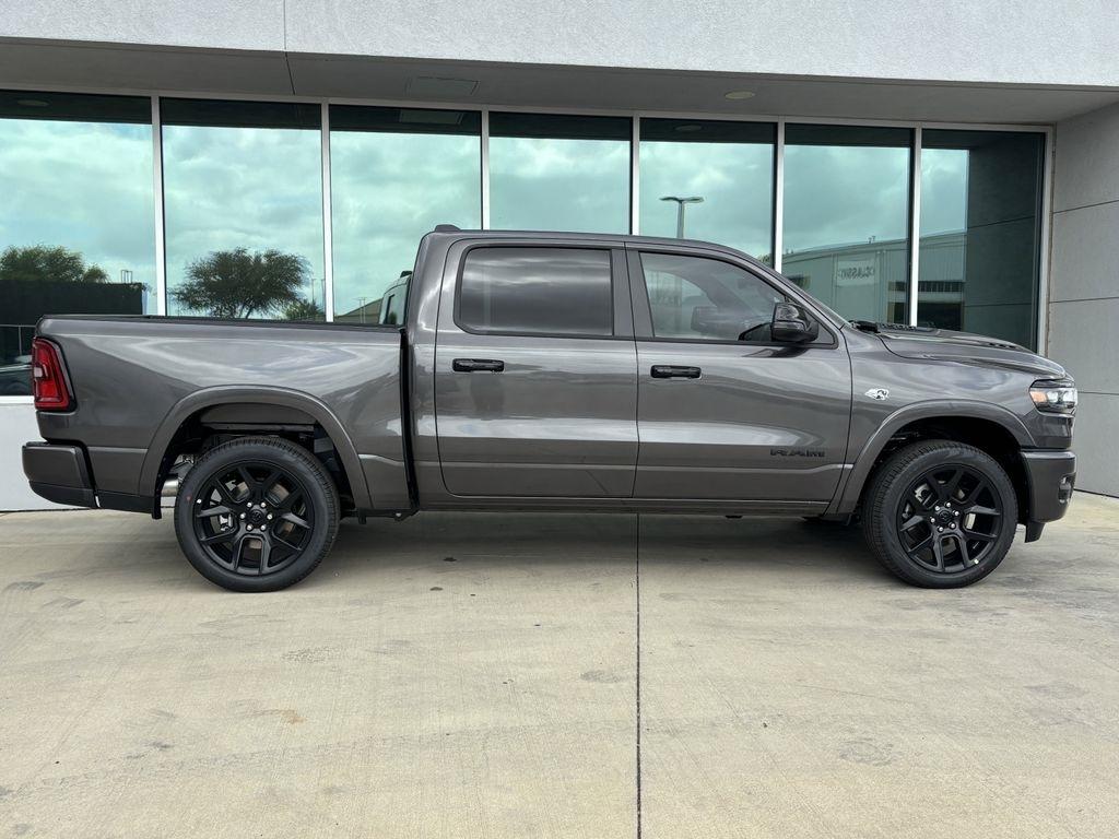 RAM 1500 Laramie Crew Cab SWB 4WD 2026