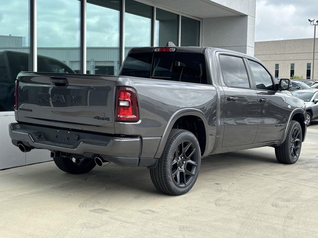 RAM 1500 Laramie Crew Cab SWB 4WD 2026