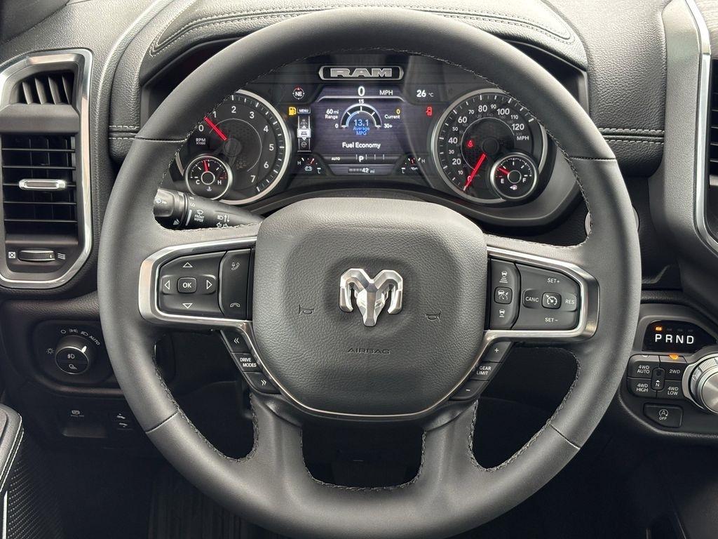RAM 1500 Laramie Crew Cab SWB 4WD 2026