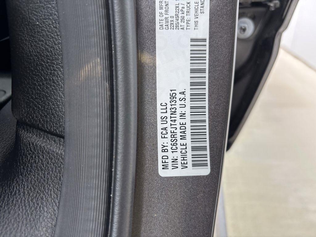 RAM 1500 Laramie Crew Cab SWB 4WD 2026