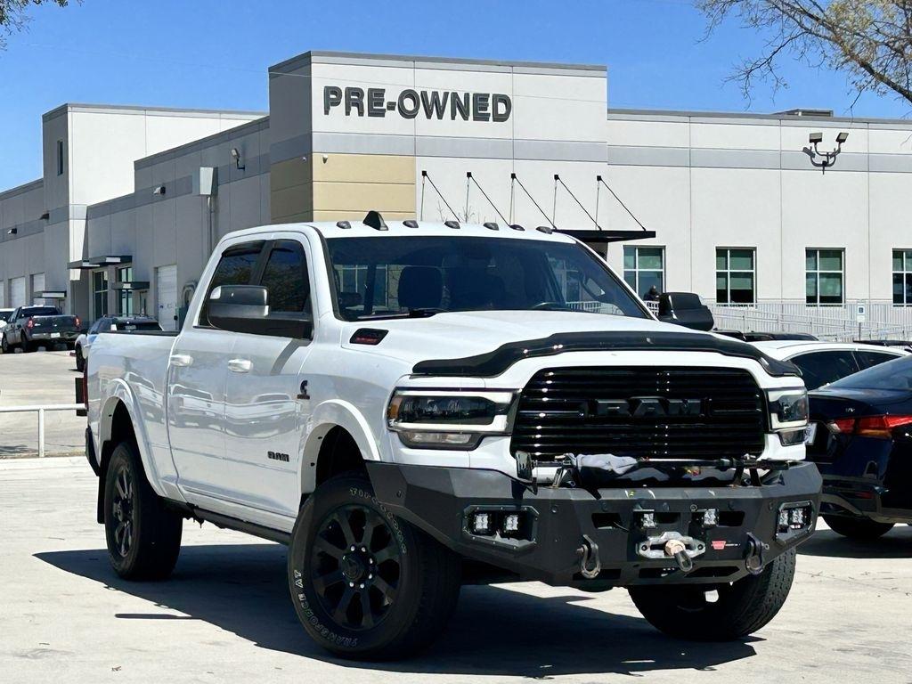 RAM 3500 Laramie Crew Cab SWB 4WD 2022