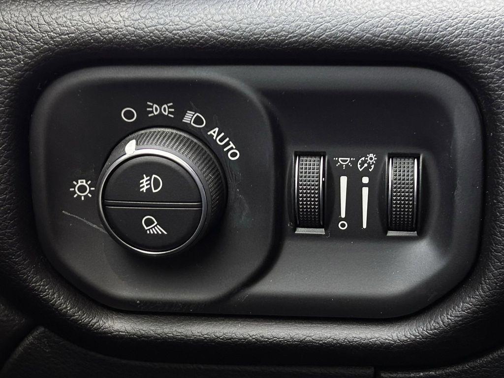 RAM 3500 Laramie Crew Cab SWB 4WD 2022