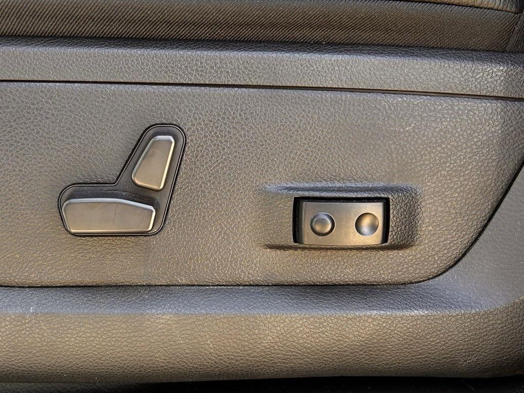 RAM 3500 Laramie Crew Cab SWB 4WD 2022