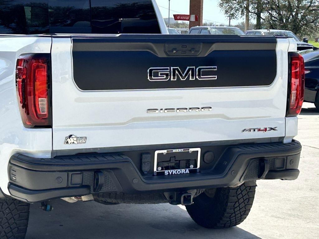 GMC Sierra 1500 AT4X Crew Cab 4WD 2023