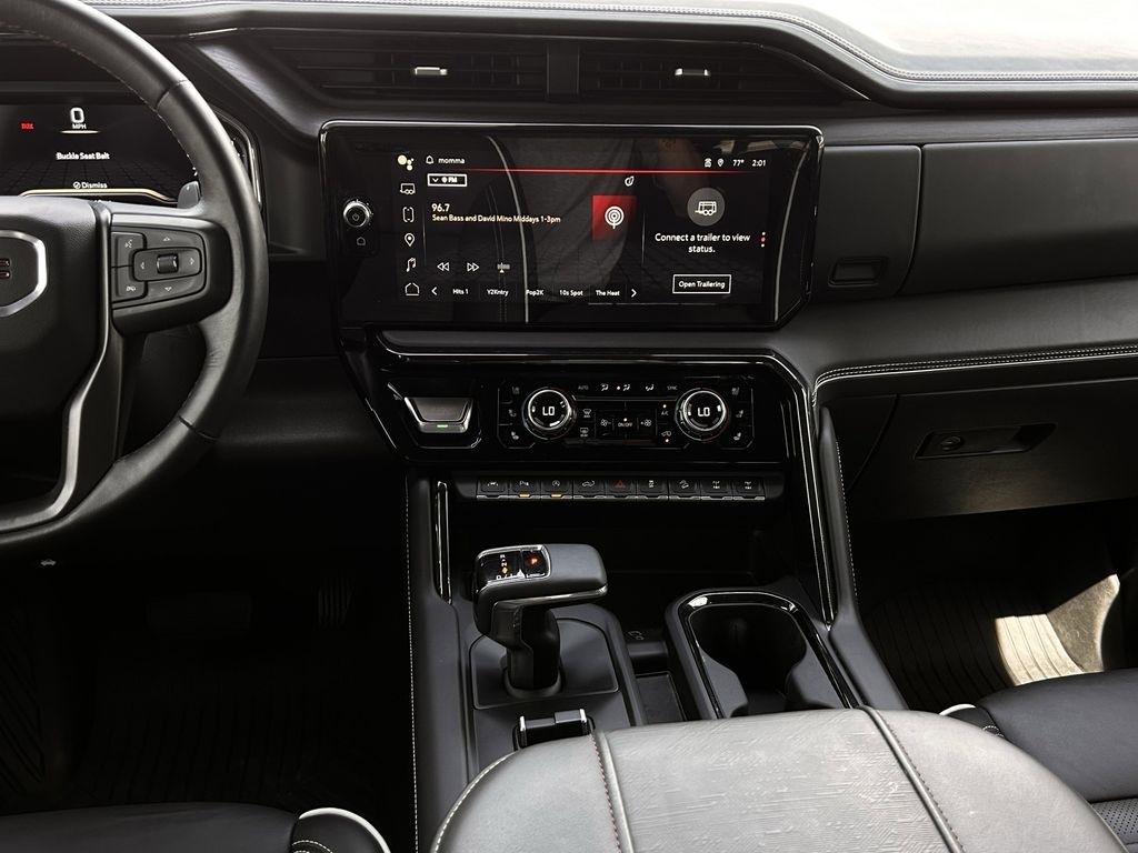 GMC Sierra 1500 AT4X Crew Cab 4WD 2023