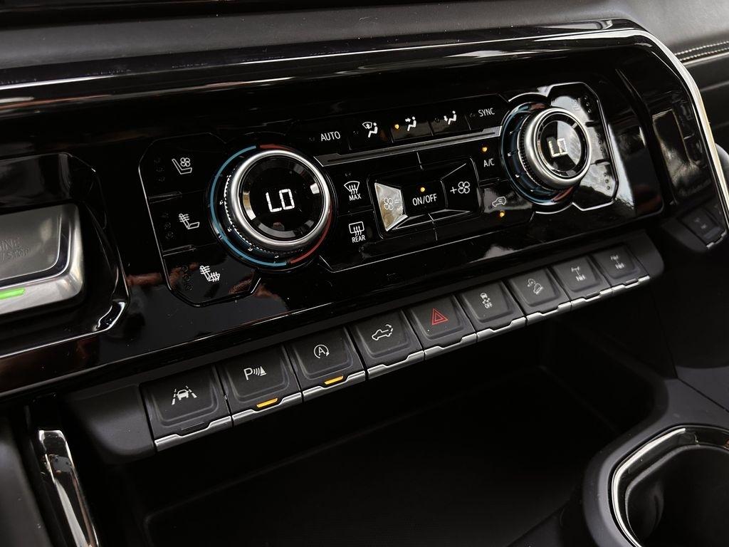 GMC Sierra 1500 AT4X Crew Cab 4WD 2023