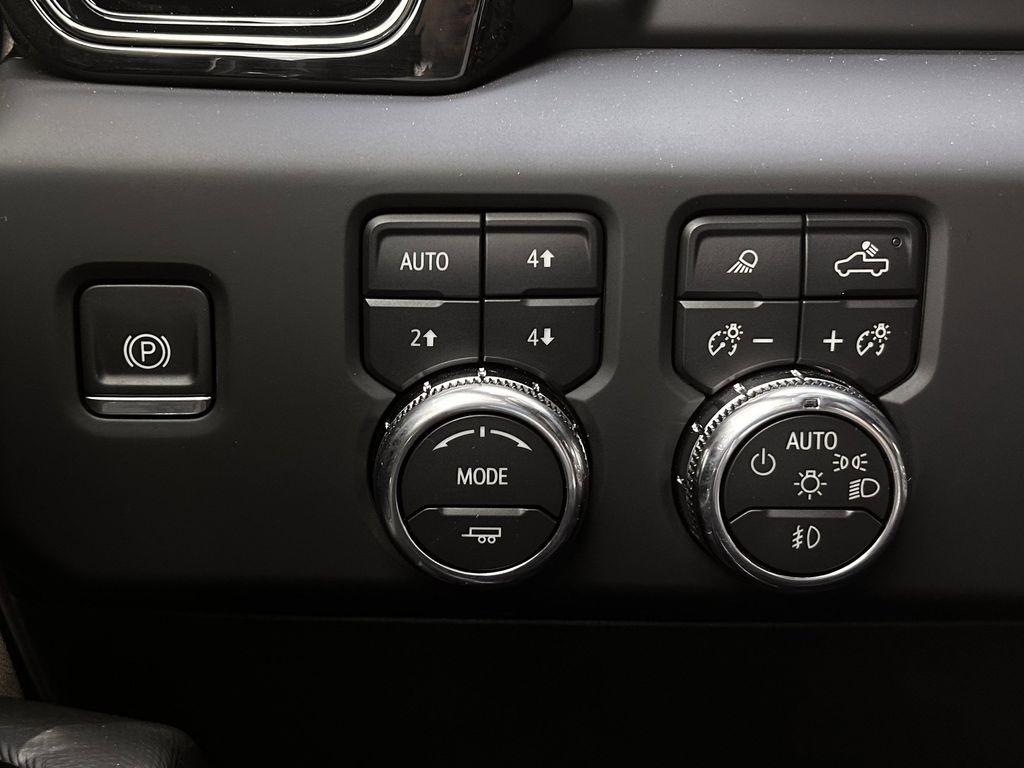 GMC Sierra 1500 AT4X Crew Cab 4WD 2023