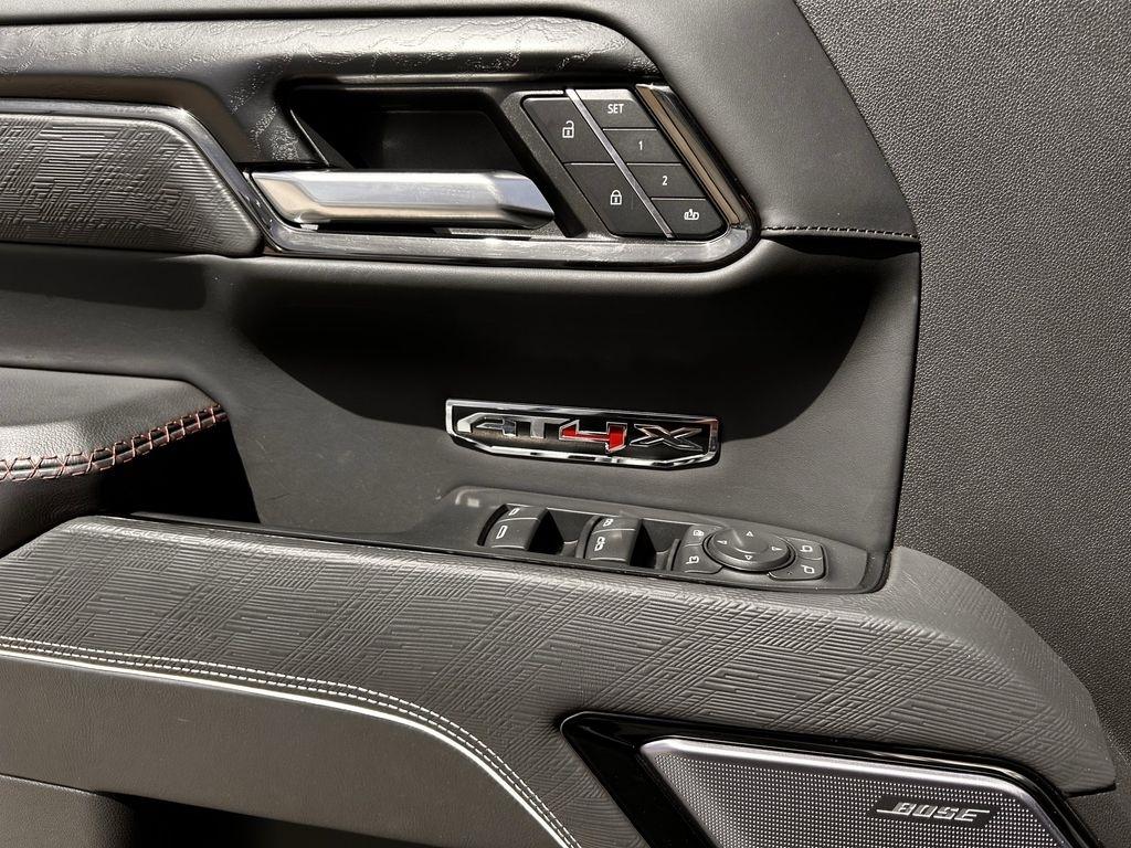 GMC Sierra 1500 AT4X Crew Cab 4WD 2023