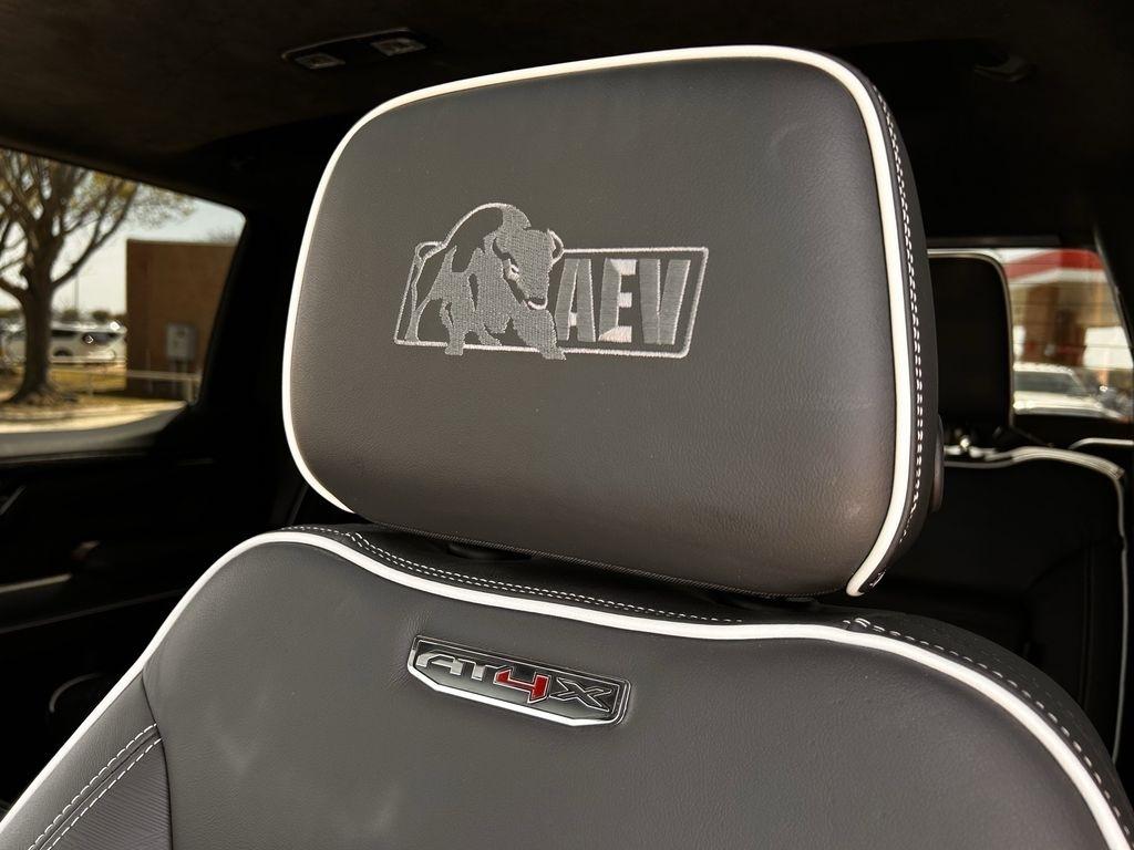 GMC Sierra 1500 AT4X Crew Cab 4WD 2023