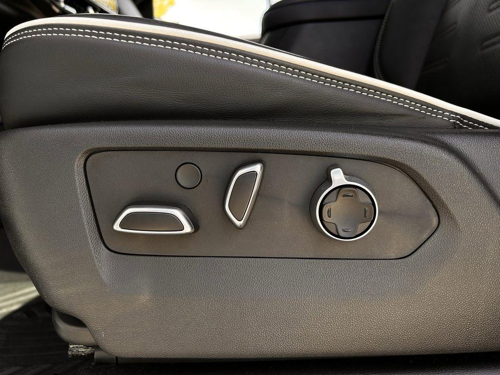 GMC Sierra 1500 AT4X Crew Cab 4WD 2023