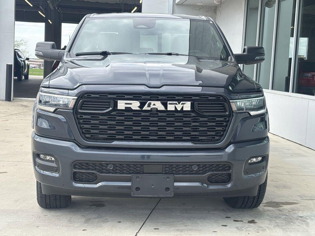 RAM 1500 Big Horn Crew Cab SWB 4WD 2026