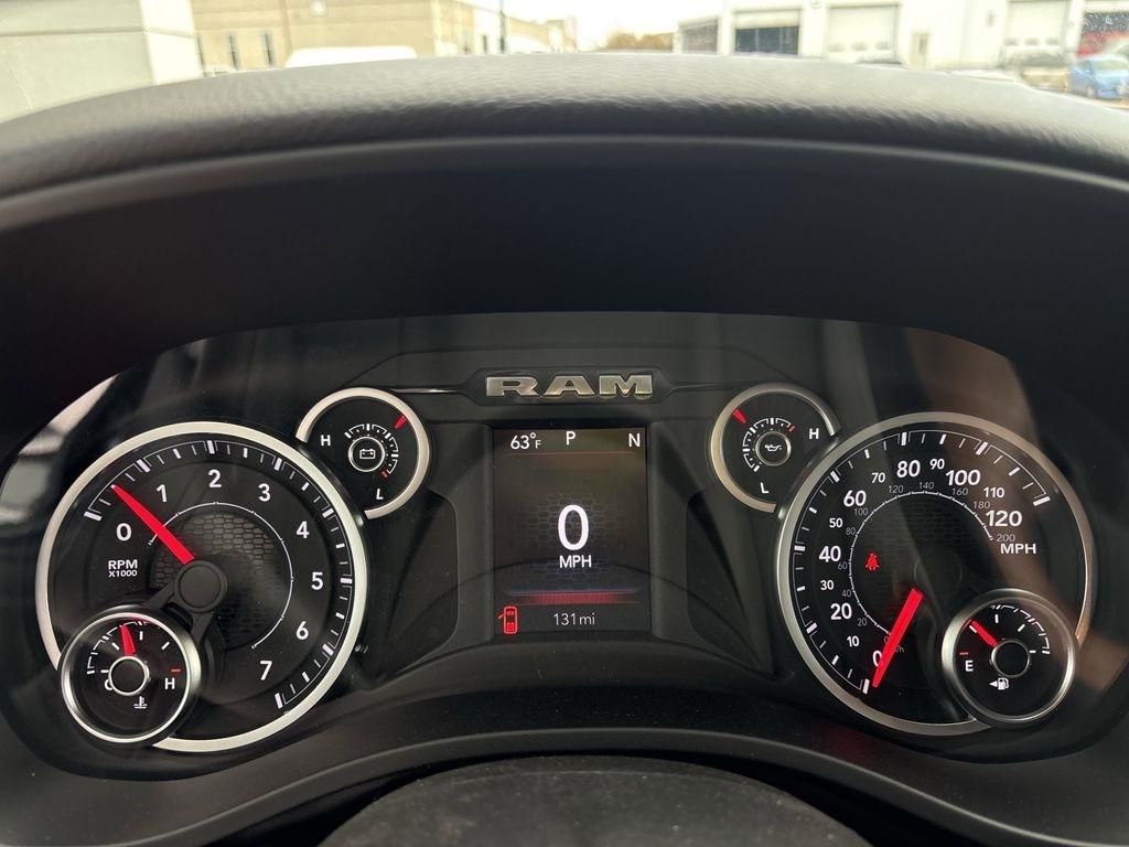 RAM 1500 Big Horn Crew Cab SWB 4WD 2026