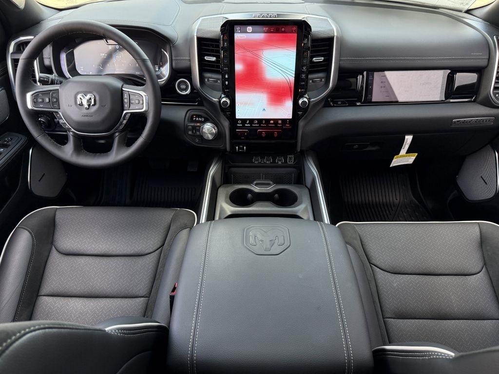 RAM 1500 Laramie Crew Cab SWB 4WD 2026