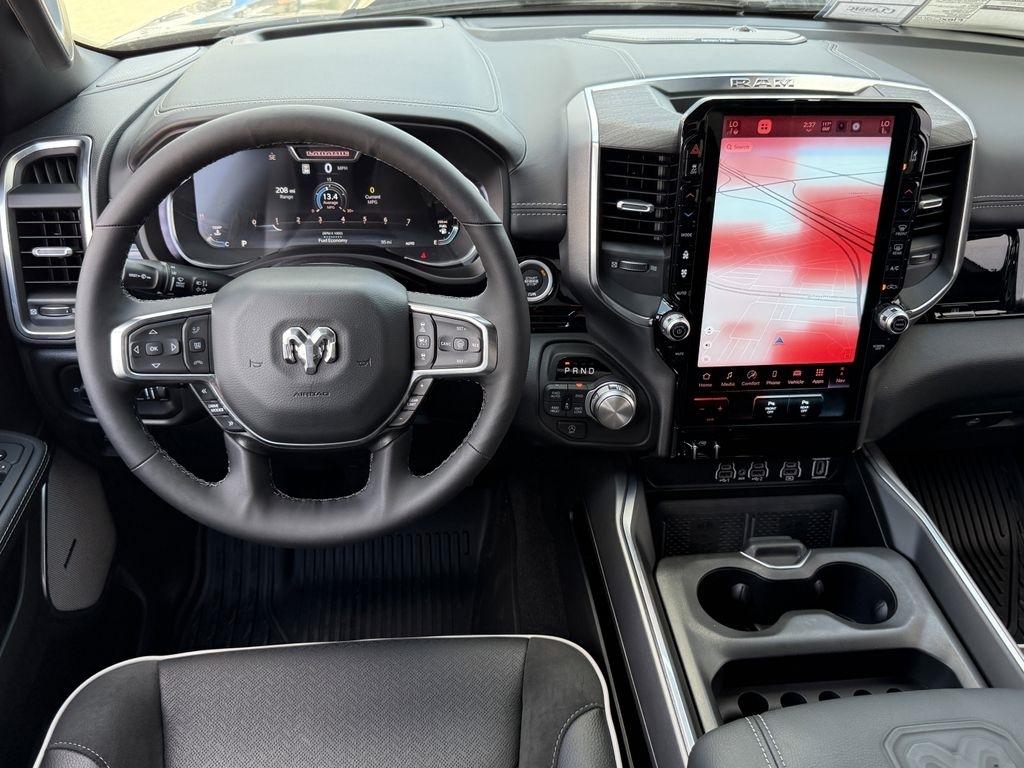 RAM 1500 Laramie Crew Cab SWB 4WD 2026