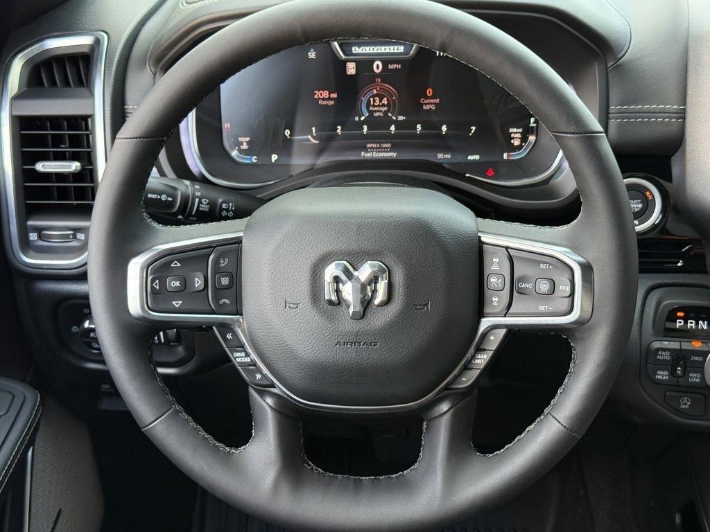 RAM 1500 Laramie Crew Cab SWB 4WD 2026