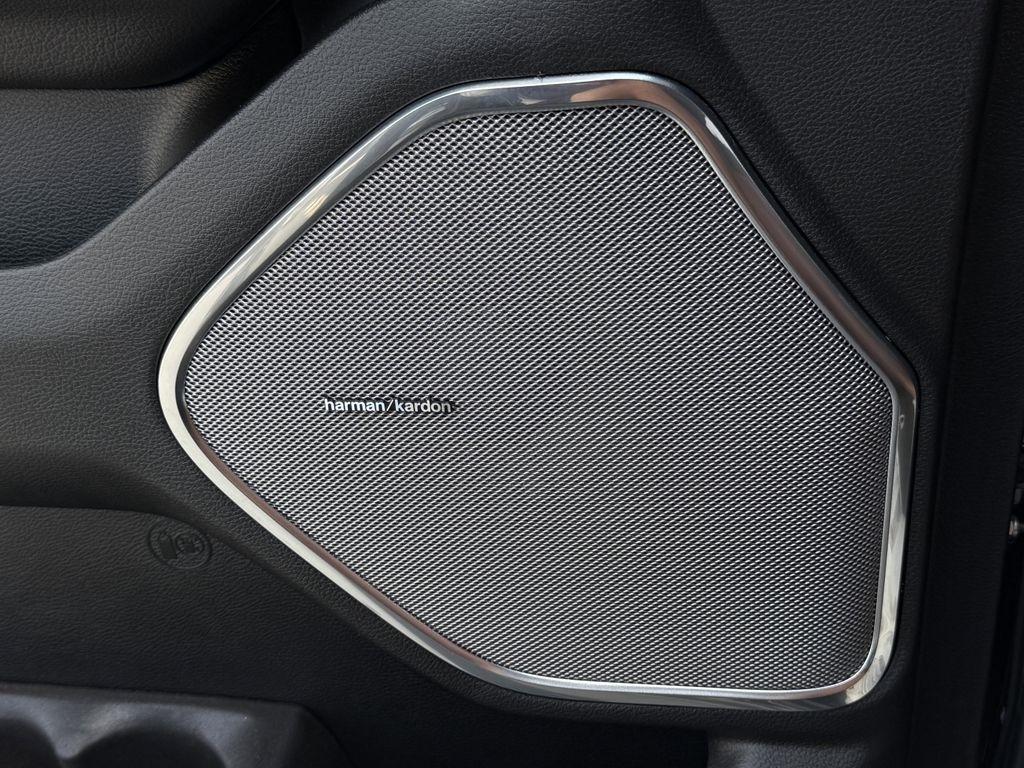 RAM 1500 Laramie Crew Cab SWB 4WD 2026