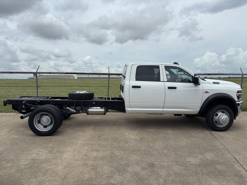 RAM 5500 Crew Cab LWB 4WD DRW 2026