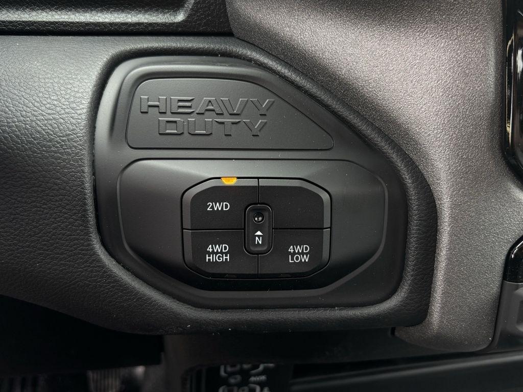 RAM 5500 Crew Cab LWB 4WD DRW 2026