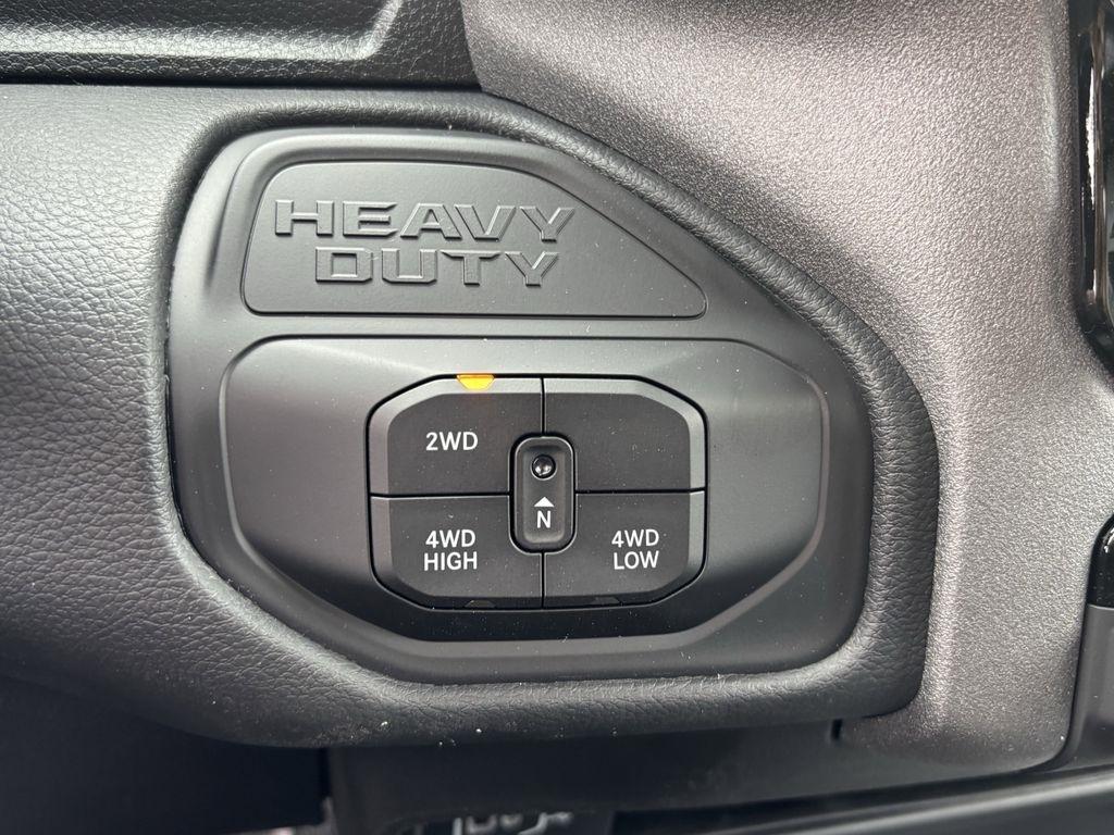 RAM 5500 Crew Cab LWB 4WD DRW 2026