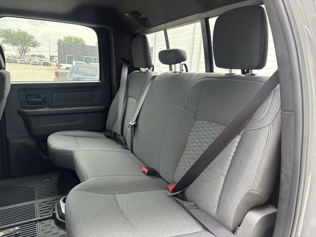 RAM 2500 Tradesman Crew Cab 4WD 2026
