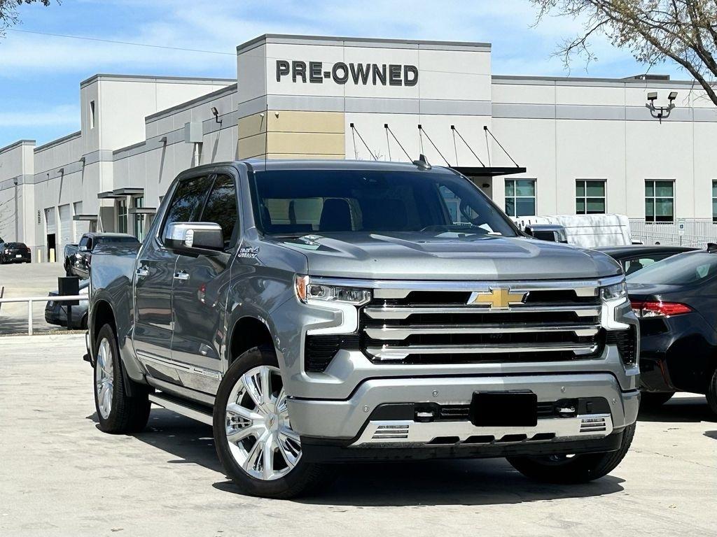 Chevrolet Silverado 1500 High Country Crew Cab 4WD 2025