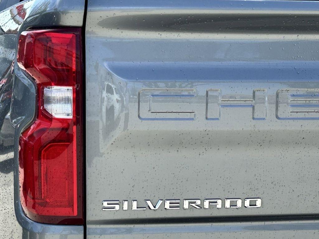 Chevrolet Silverado 1500 High Country Crew Cab 4WD 2025