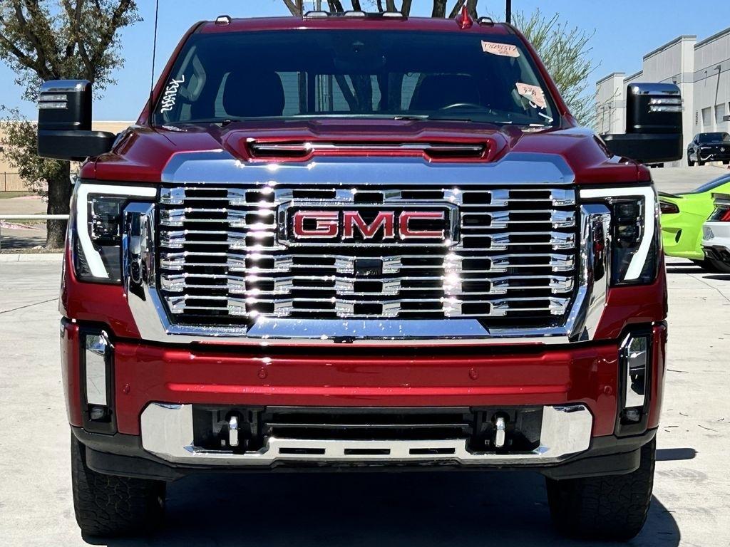 GMC Sierra 2500HD Denali Crew Cab 4WD SB 2024
