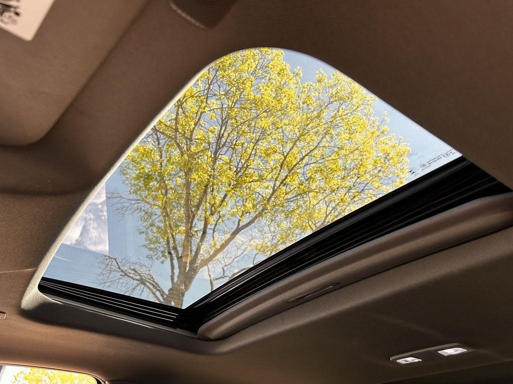 GMC Sierra 2500HD Denali Crew Cab 4WD SB 2024