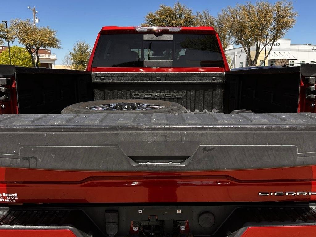 GMC Sierra 2500HD Denali Crew Cab 4WD SB 2024