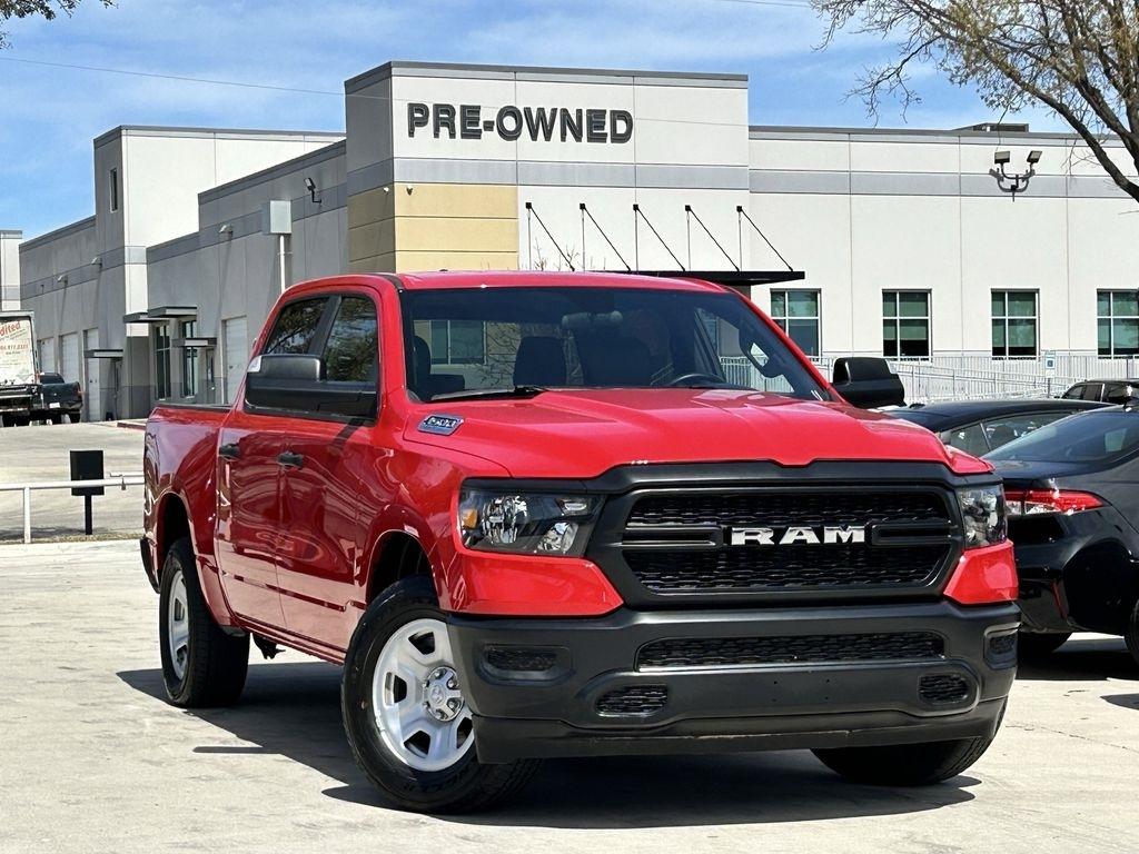 RAM 1500 Tradesman Crew Cab SWB 4WD 2024
