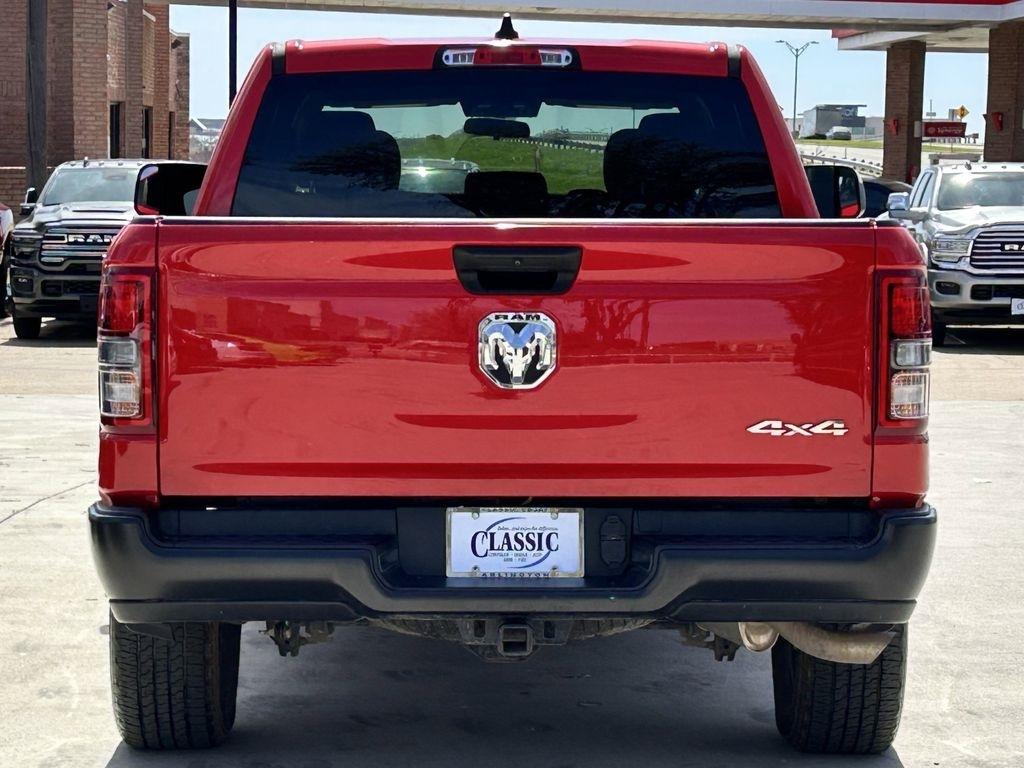 RAM 1500 Tradesman Crew Cab SWB 4WD 2024