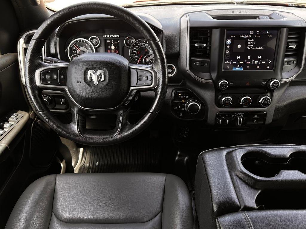 RAM 1500 Tradesman Crew Cab SWB 4WD 2024