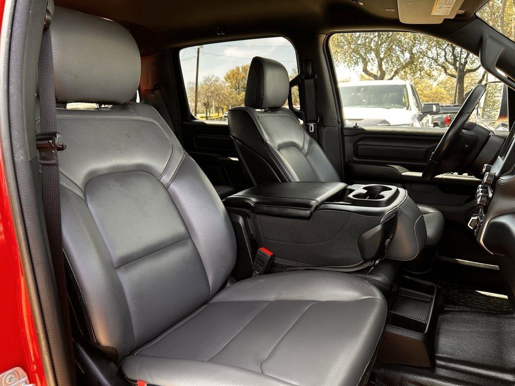 RAM 1500 Tradesman Crew Cab SWB 4WD 2024