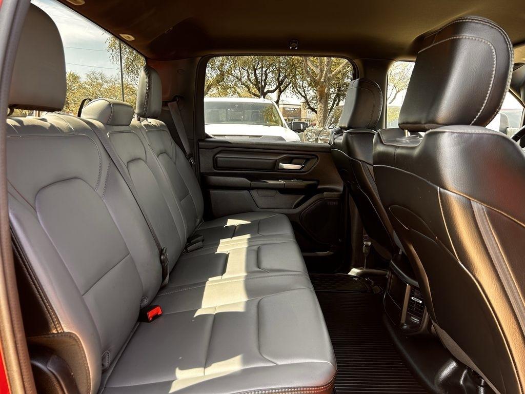 RAM 1500 Tradesman Crew Cab SWB 4WD 2024