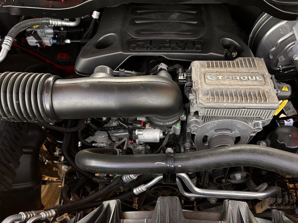 RAM 1500 Tradesman Crew Cab SWB 4WD 2024