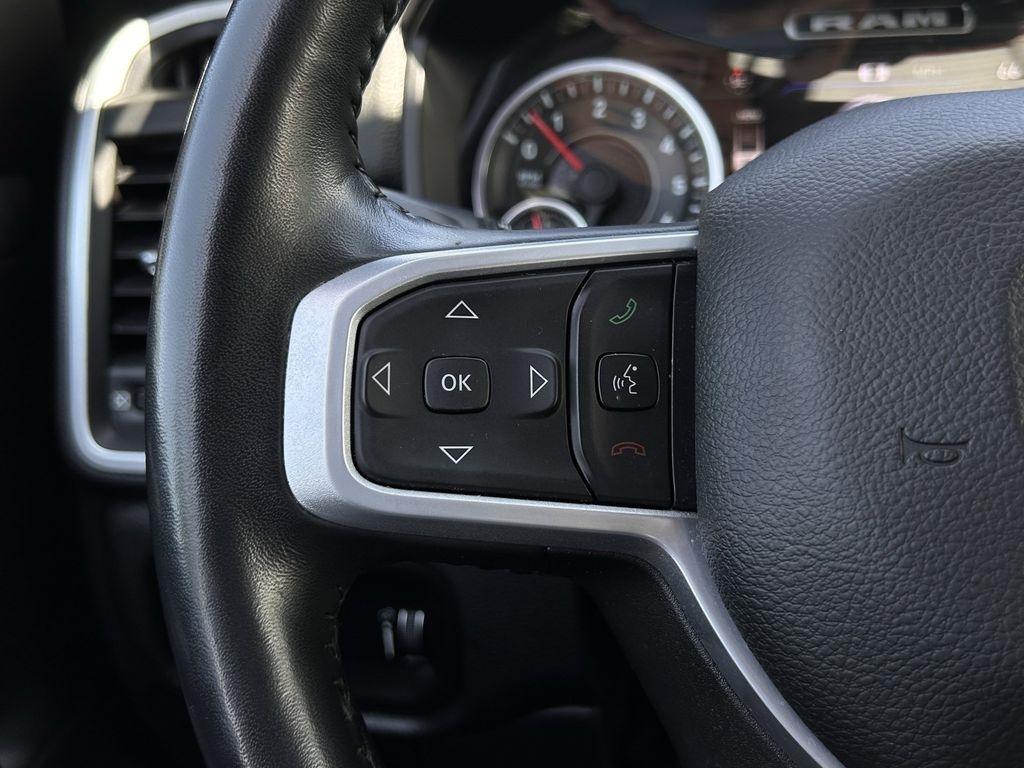 RAM 1500 Big Horn Crew Cab SWB 4WD 2022