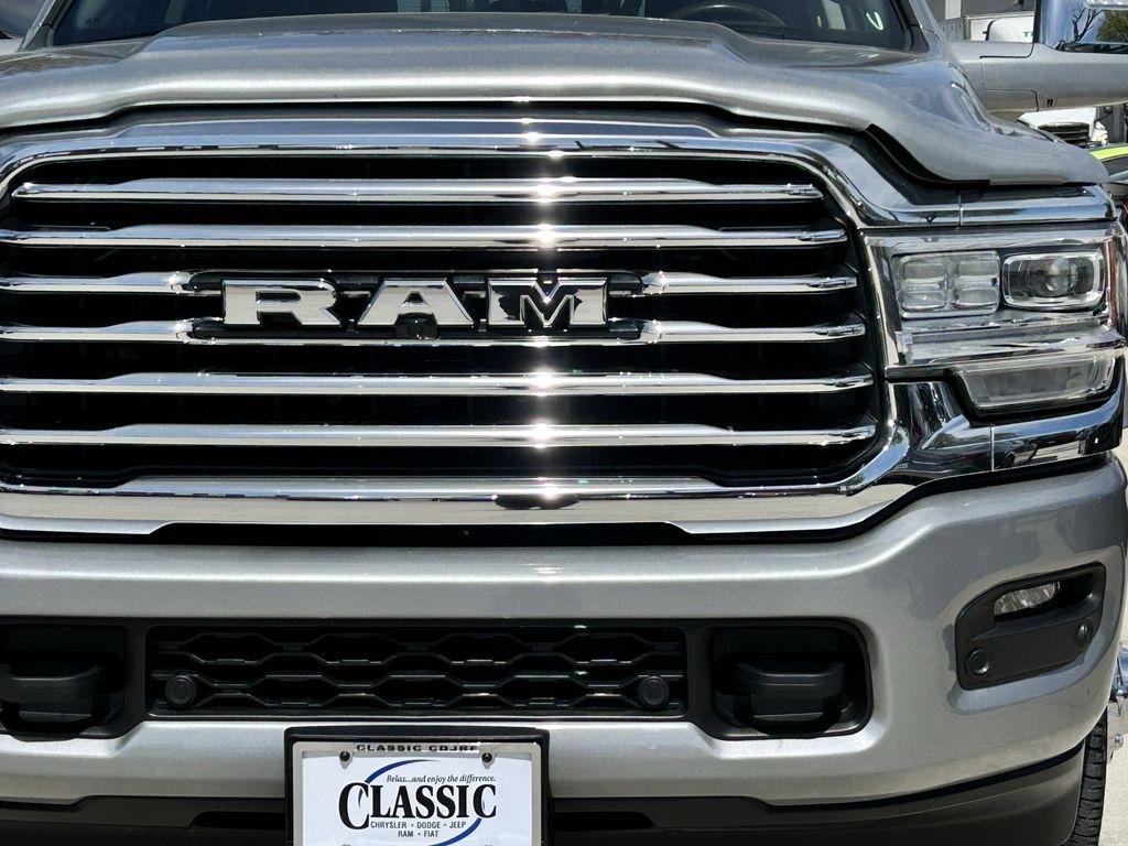 RAM 3500 Longhorn Mega Cab 4WD DRW 2024