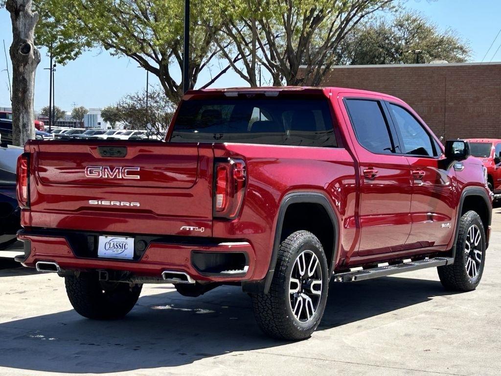 GMC Sierra 1500 AT4 Crew Cab 4WD 2024