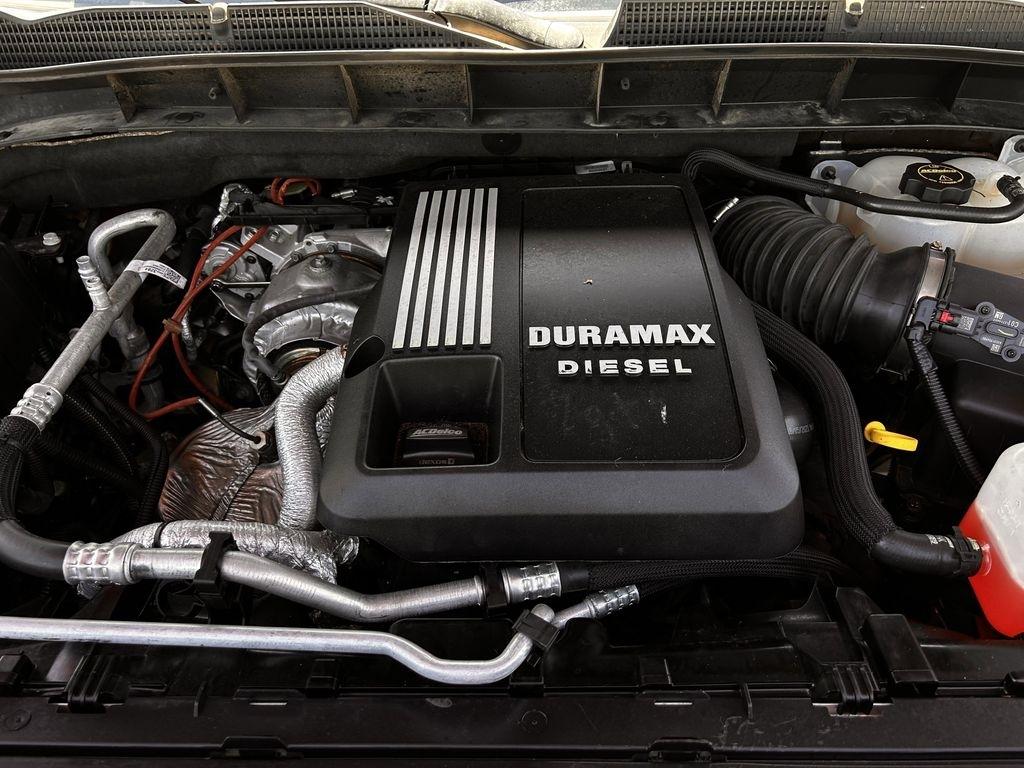 GMC Sierra 1500 AT4 Crew Cab 4WD 2024