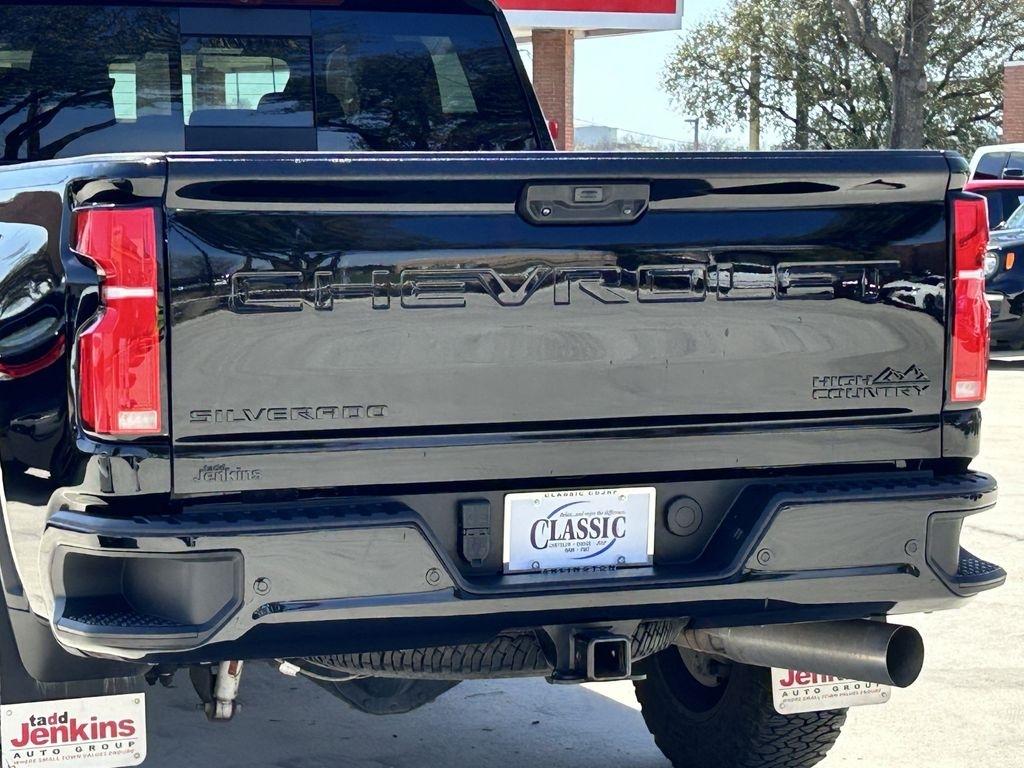Chevrolet Silverado 2500HD High Country Crew Cab Long Box 4WD 2024