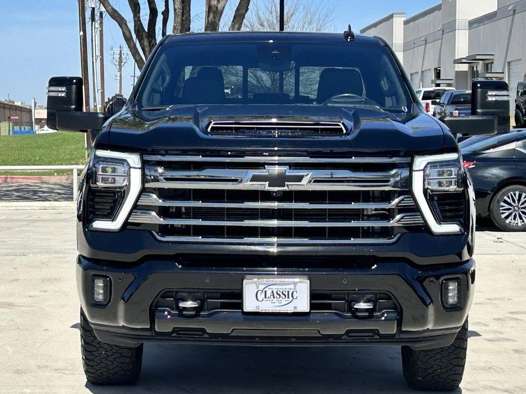 Chevrolet Silverado 2500HD High Country Crew Cab Long Box 4WD 2024